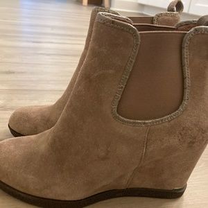 Donald Pliner suede booties
